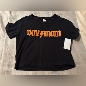 Daybreak NWT Black Boy Mom Cropped  Women’s T-Shirt size small
